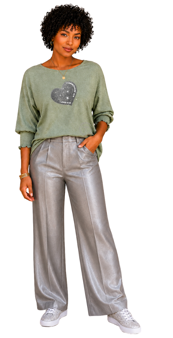 Jesus Frees - DK Women's Boat Neckline 3/4 Elastic Cuff - Hearts - Green Pastel